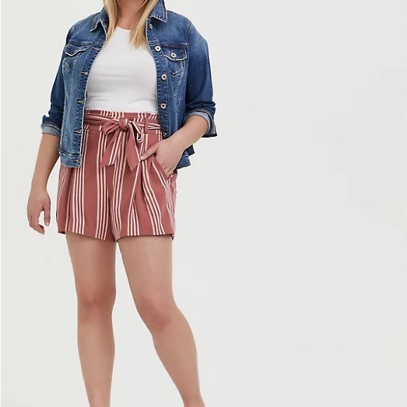 Torrid Pink Dusty Rose Striped tie front shorts - Picture 1 of 10